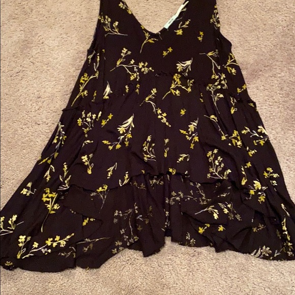 Flowery urban outfitters layering top - Picture 4 of 4